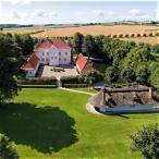 slot til salg danmark